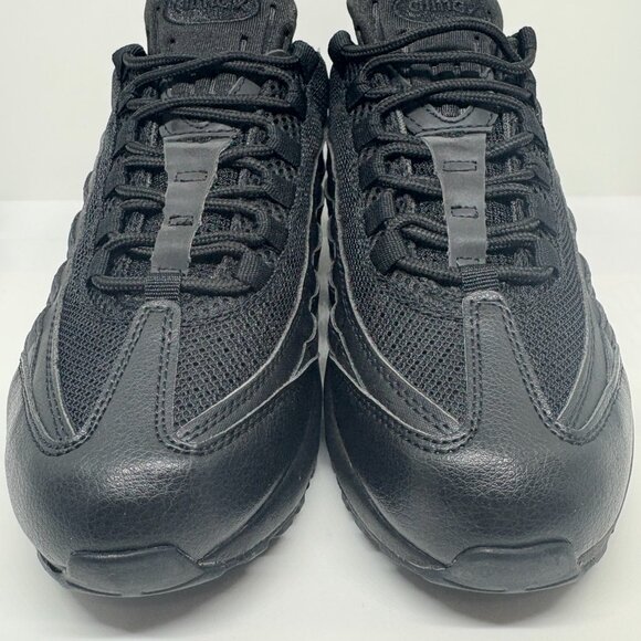Men's Size 8 All Black Nike Air Max - Picture 5 of 6